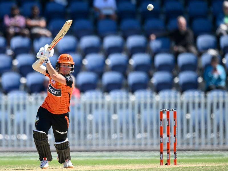 Captain Beth Mooney has lost her opening match of the WPL campaign with Gujarat Giants. (Morgan Hancock/AAP PHOTOS)